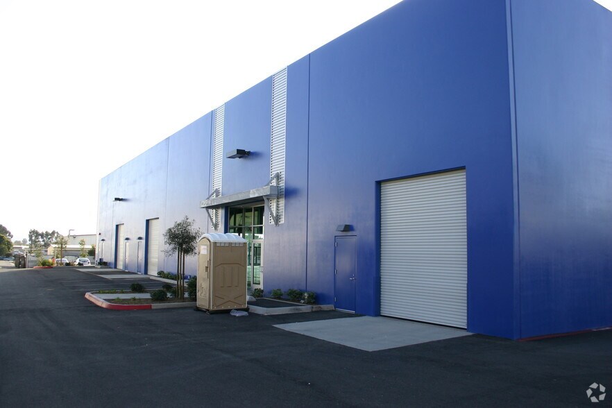 More Photos Of 2380 Main St, Chula Vista Warehouse For Lease