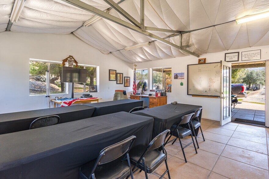 More Photos Of 19191 High Glen Rd, Alpine Specialty For Sale