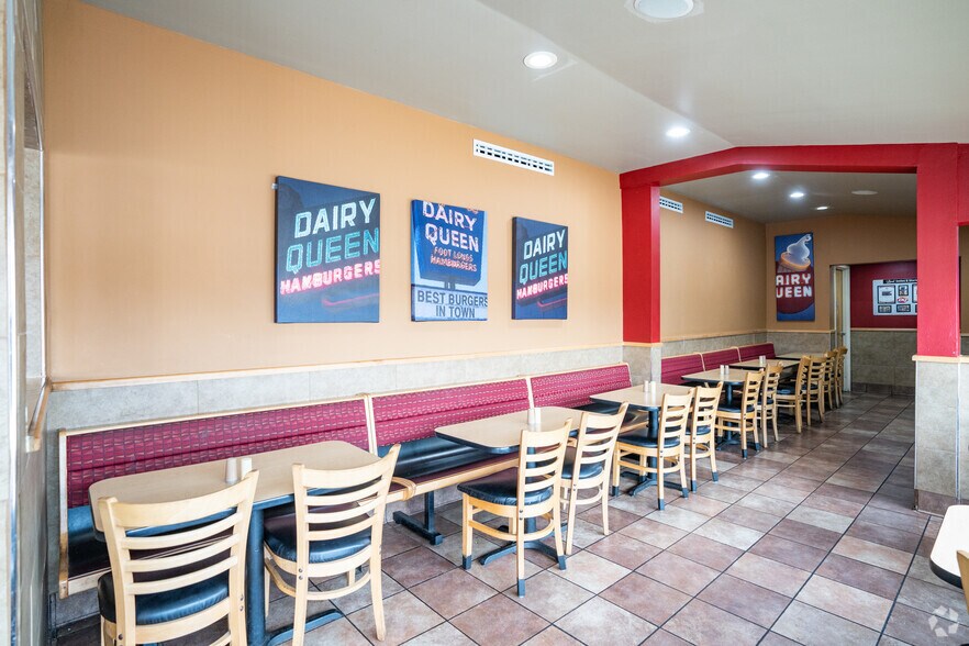 More Photos Of 1179 E Main St, Alice Fast Food For Sale