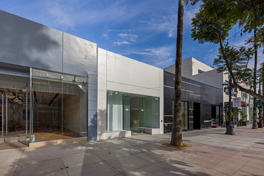 More Photos Of 1245 3rd Street Promenade, Santa Monica Storefront For Lease