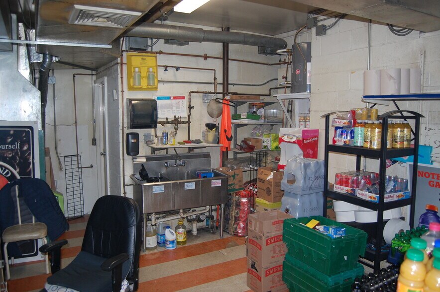 More Photos Of 100 W Main St, Batavia Convenience Store For Sale