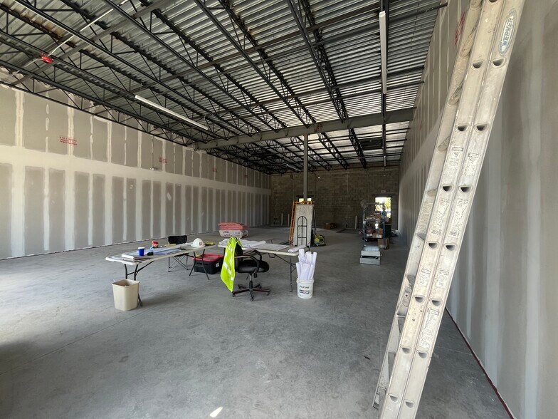 More Photos Of 5463 Gateway Village Cir, Orlando Unknown For Lease