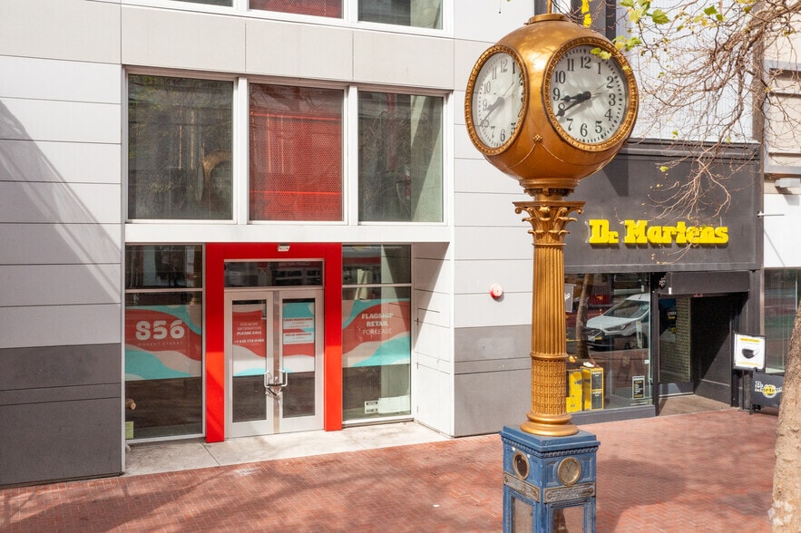 More Photos Of 856 Market St, San Francisco Storefront For Lease