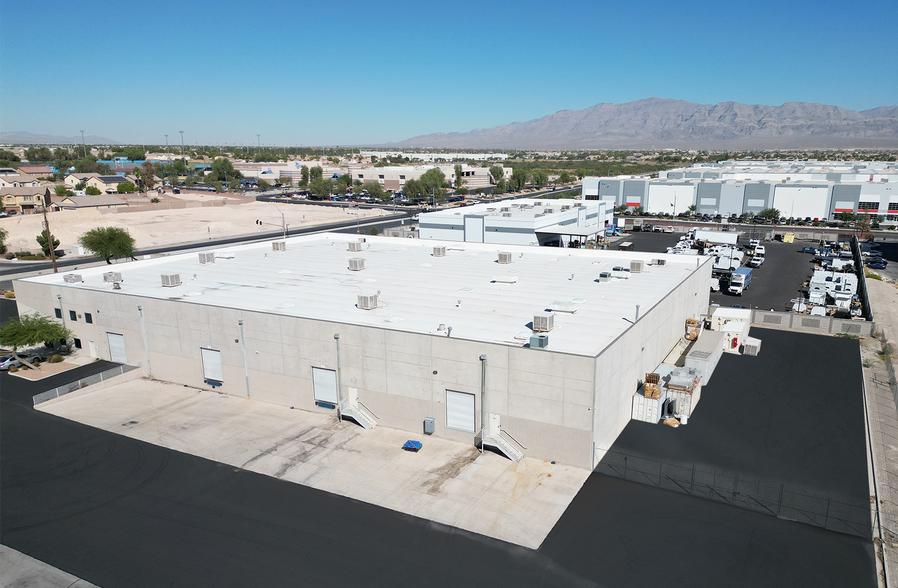 More Photos Of 3908 N 5th St, North Las Vegas Warehouse For Lease