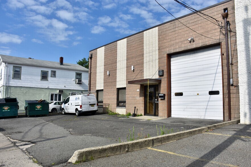 Primary Photo Of 150 Hobart St, Hackensack Warehouse For Lease