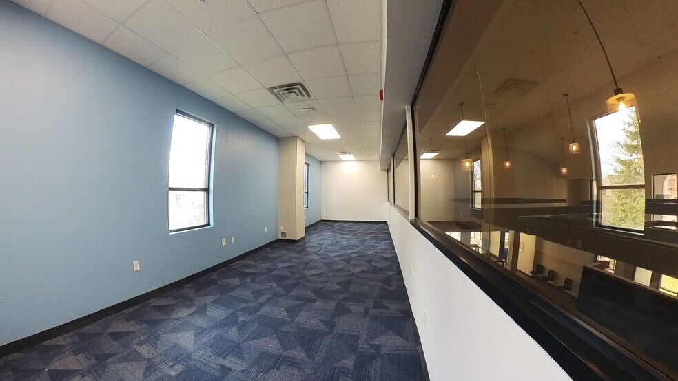 More Photos Of 3809 E 82nd St, Indianapolis Freestanding For Lease