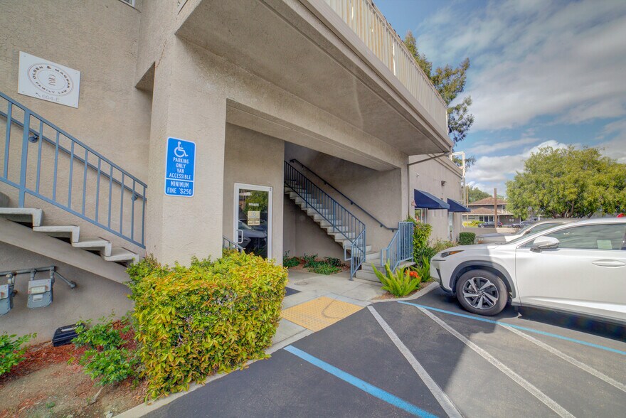 More Photos Of 656 N Santa Cruz Ave, Los Gatos Storefront Retail Residential For Sale