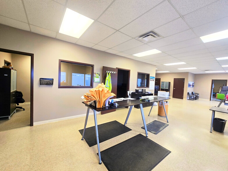 More Photos Of 7703 39 St, Leduc Manufacturing For Sale