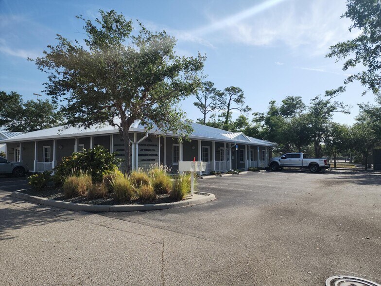 More Photos Of 17801 Murdock Cir, Port Charlotte Medical For Lease