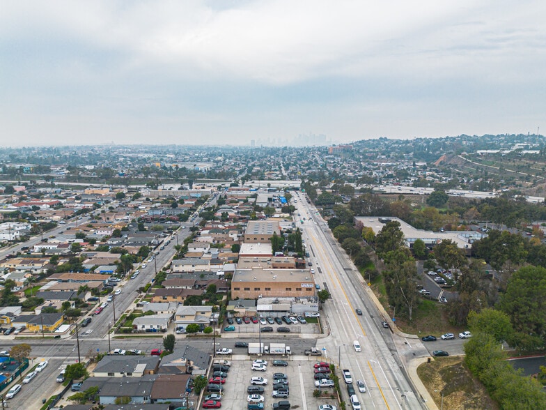 More Photos Of 4656 Floral Dr, Los Angeles Industrial For Sale