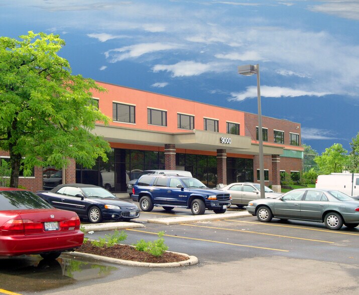 More Photos Of 9000 Waukegan Rd, Morton Grove Medical For Lease