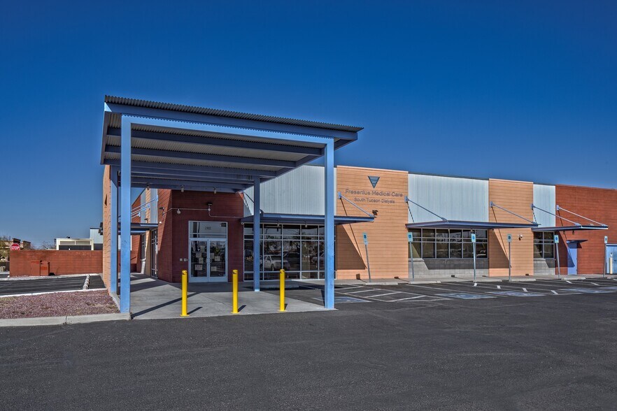 More Photos Of 2802 S 6th Ave, Tucson Freestanding For Sale