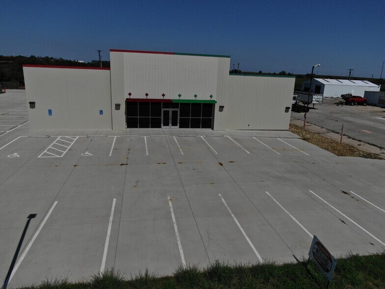 More Photos Of 213 W Frontier Pky, Oberlin General Retail For Sale