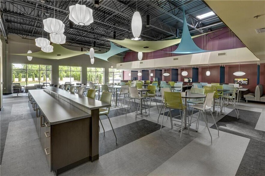 More Photos Of 1705 S Walton Blvd, Bentonville Office For Sale