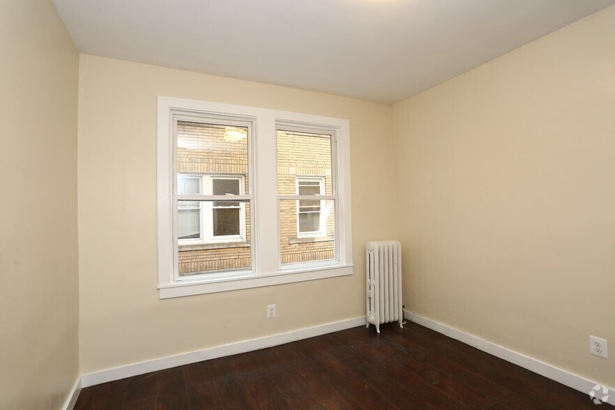 More Photos Of 12-16 Groton St, Hartford Apartments For Sale