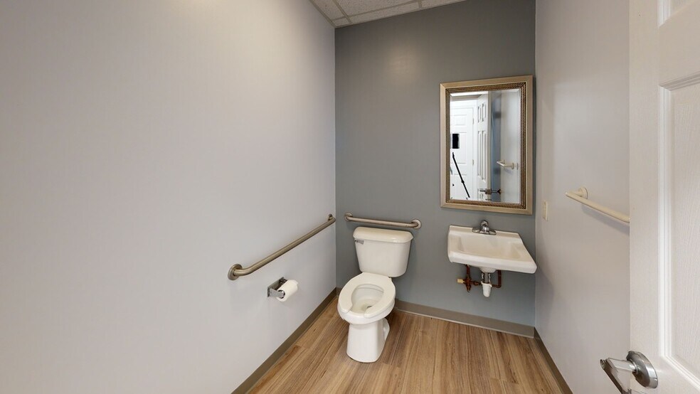 More Photos Of 1110 Arbor Dr, Decatur Medical For Sale