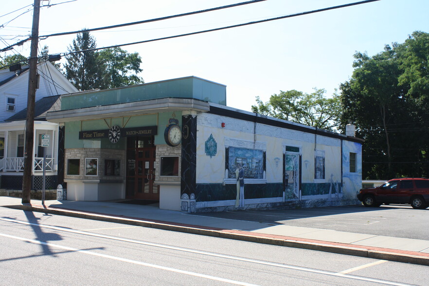 Primary Photo Of 3228 Post Rd, Warwick Freestanding For Lease