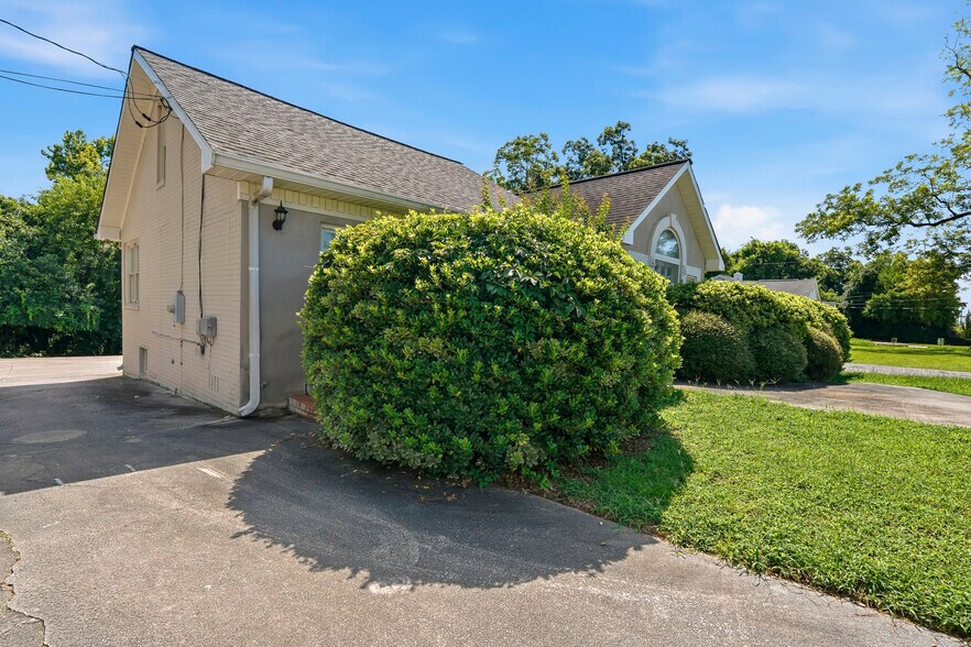 More Photos Of 3357 Vineville Ave, Macon-Bibb Office Residential For Sale