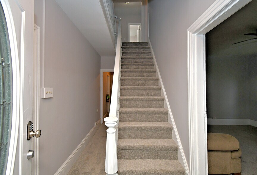 More Photos Of 101 E Main St, Lansdale Apartments For Sale