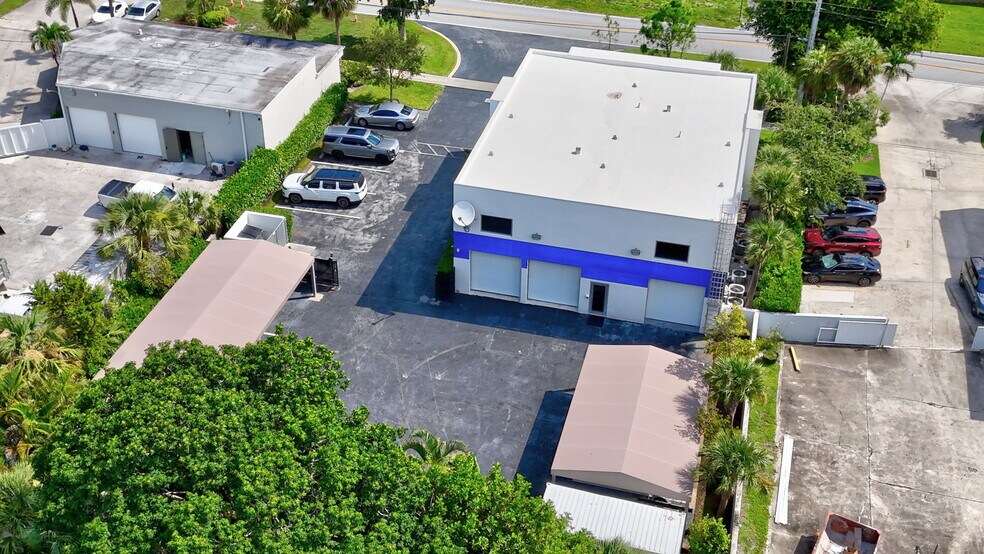 More Photos Of 442 NW 35th St, Boca Raton Office For Sale