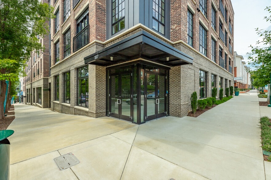 More Photos Of 355 Walnut St, Chattanooga Apartments For Lease