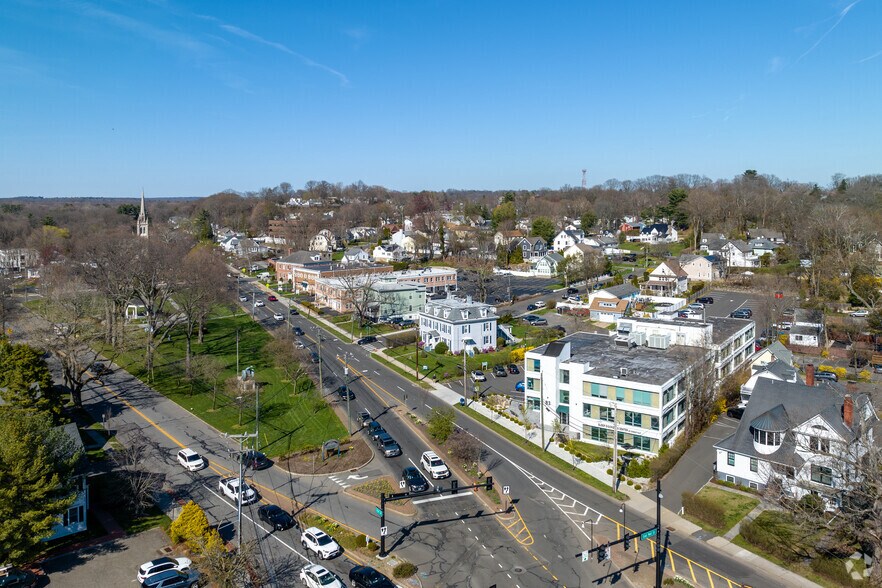 More Photos Of 83 East Ave, Norwalk Medical For Lease