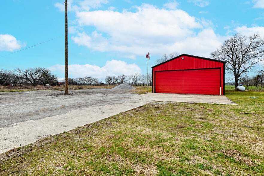 More Photos Of 1250 S State Highway 205, Rockwall Warehouse For Sale