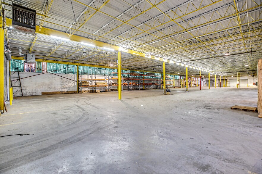 More Photos Of 500 1st Ave, Mount Pleasant Manufacturing For Lease