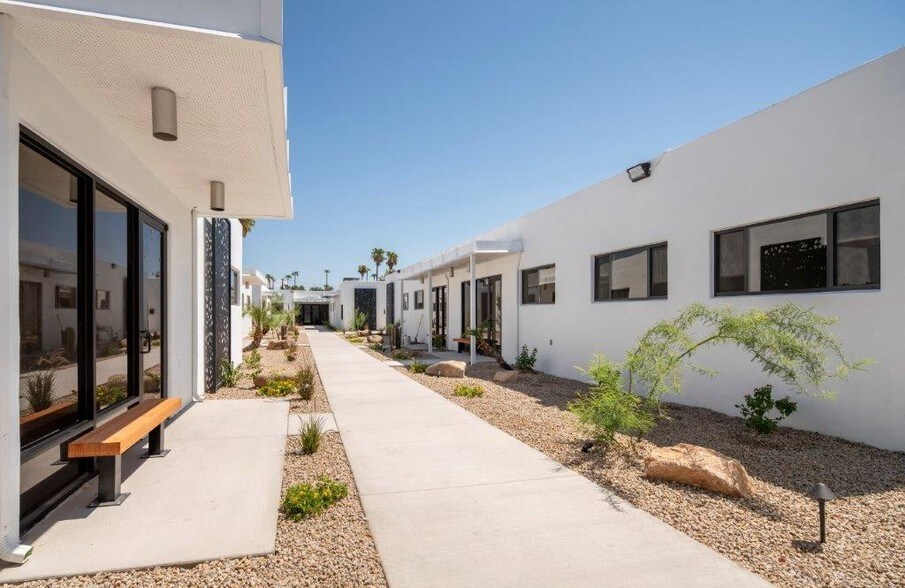 Primary Photo Of 455 N Mesa Dr, Mesa Medical For Lease