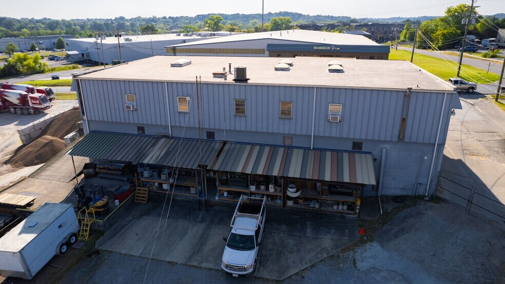 More Photos Of 405 Industrial Dr, Mount Juliet Warehouse For Sale