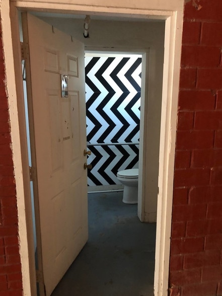 More Photos Of 270 N Sam Houston Blvd, San Benito Light Manufacturing For Lease
