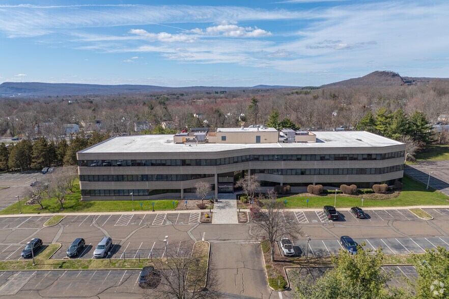 More Photos Of 530 Preston Ave, Meriden Unknown For Lease