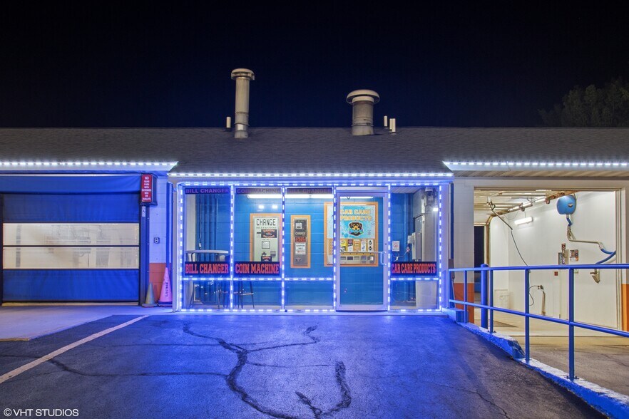 More Photos Of 731 Midwest Ct, Freeport Carwash For Sale