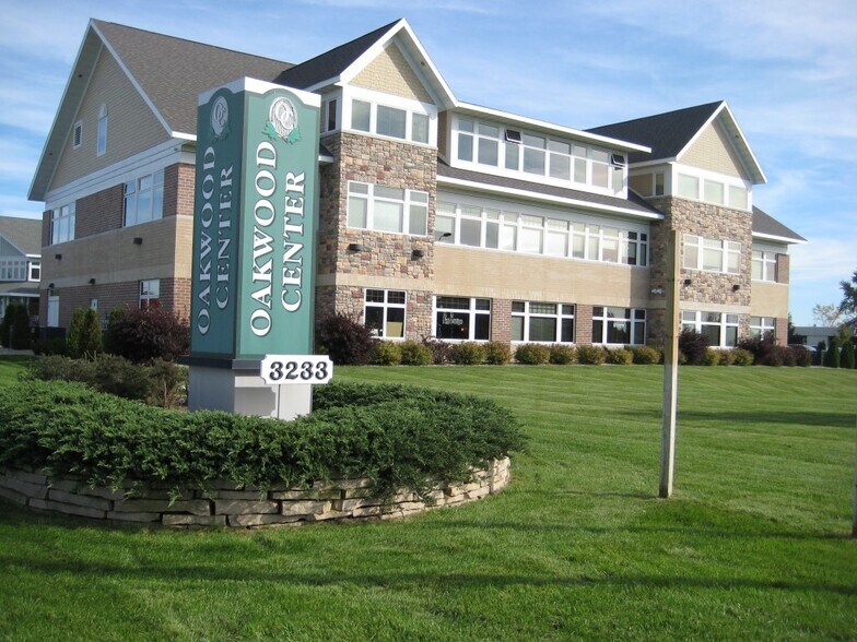 More Photos Of 3233 Business Park Dr, Stevens Point Office For Lease