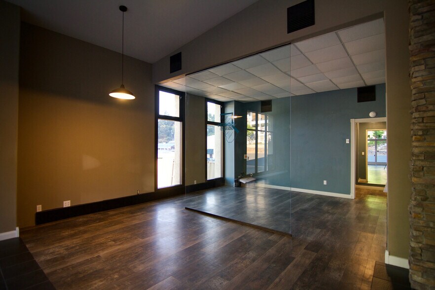 More Photos Of 246 S Shepherd St, Sonora Specialty For Sale