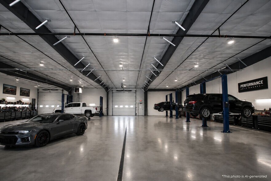 More Photos Of 250 Delaware St, Norwalk Light Manufacturing For Lease