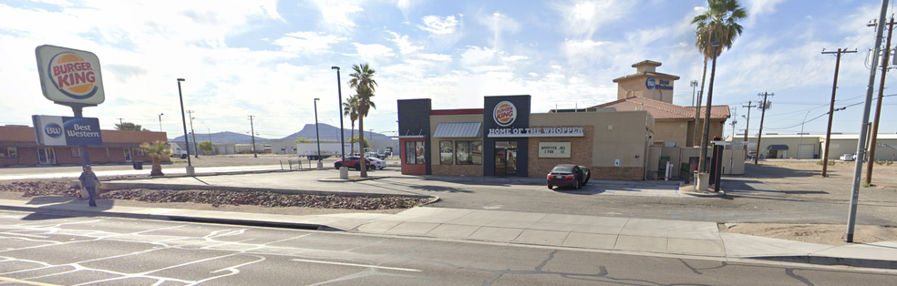 Primary Photo Of 701 W Riverside Dr, Parker Fast Food For Sale