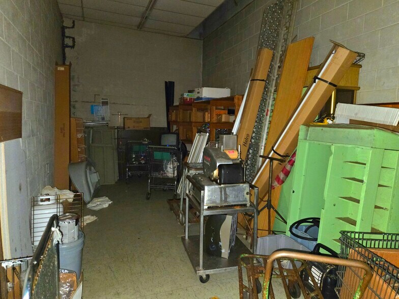 More Photos Of 24 W Main St, Mohawk Convenience Store For Sale