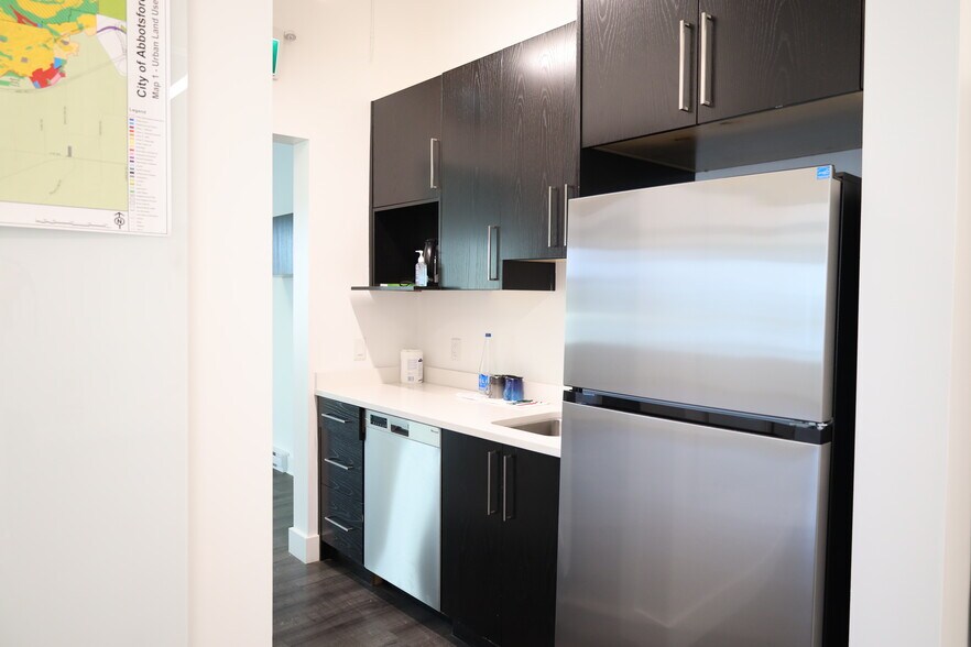 More Photos Of 628 E Kent Ave S, Vancouver Warehouse For Sale