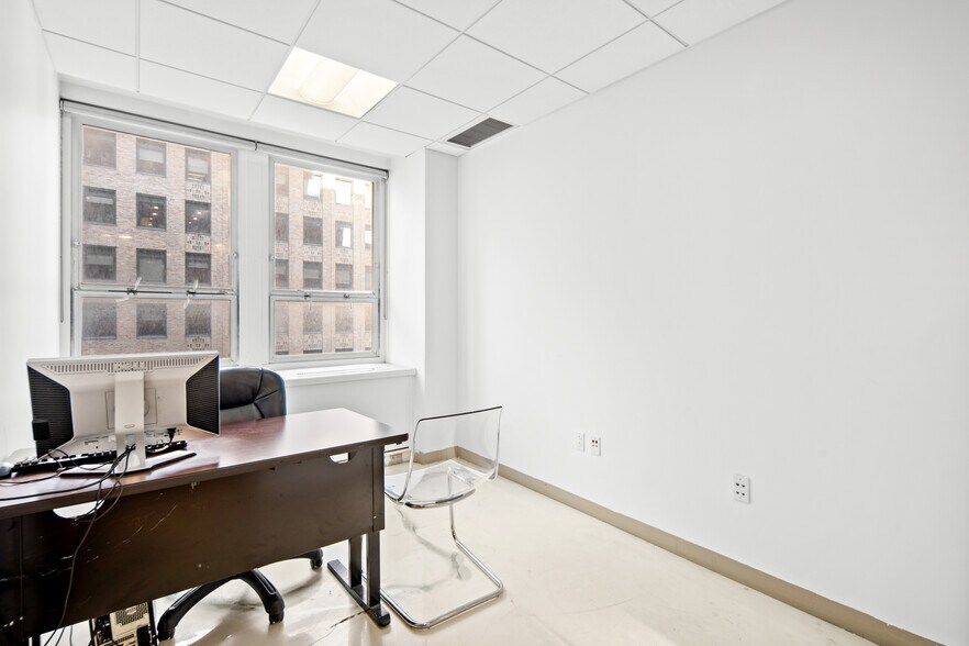 More Photos Of 800 Second Ave, New York Medical For Lease