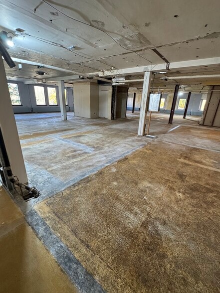 More Photos Of 124 N Adams St, Green Bay Office For Lease