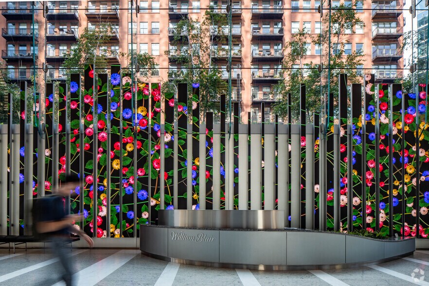 More Photos Of 150 N Riverside Plz, Chicago Office For Lease