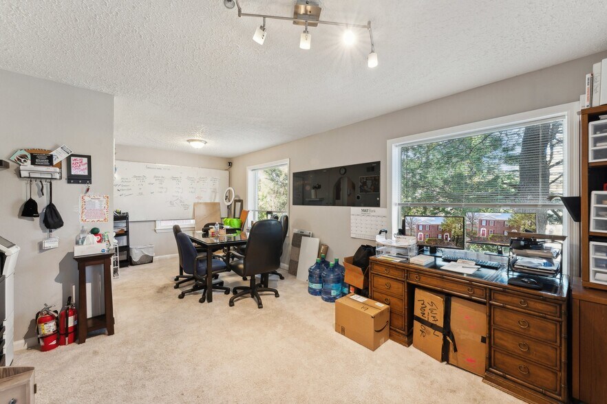 More Photos Of 5730 Biscayne dr, Alexandria Office For Sale
