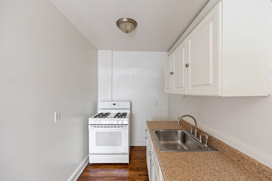 More Photos Of 3820 Walnut St, Kansas City Apartments For Sale