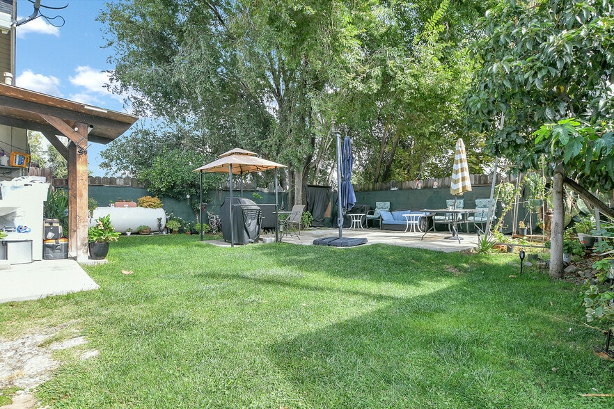 More Photos Of 310 Sandy Ln, Oakley Manufacturing For Sale