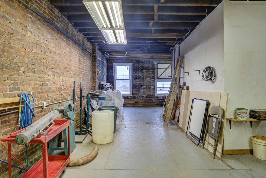 More Photos Of 140 W Market St, Johnson City Storefront Retail Residential For Sale