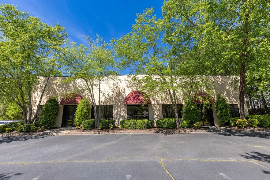 More Photos Of 9350 Industrial Ter, Alpharetta Warehouse For Sale