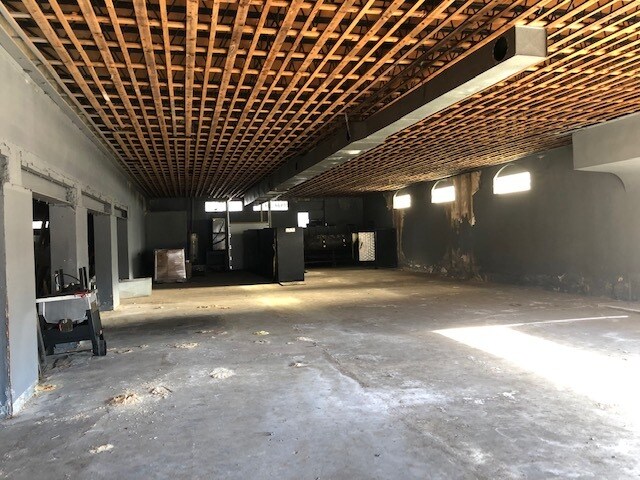 More Photos Of 8925 Main St, Needville Restaurant For Lease