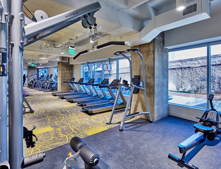 More Photos Of 5005 Lyndon B Johnson Fwy, Dallas Office For Lease