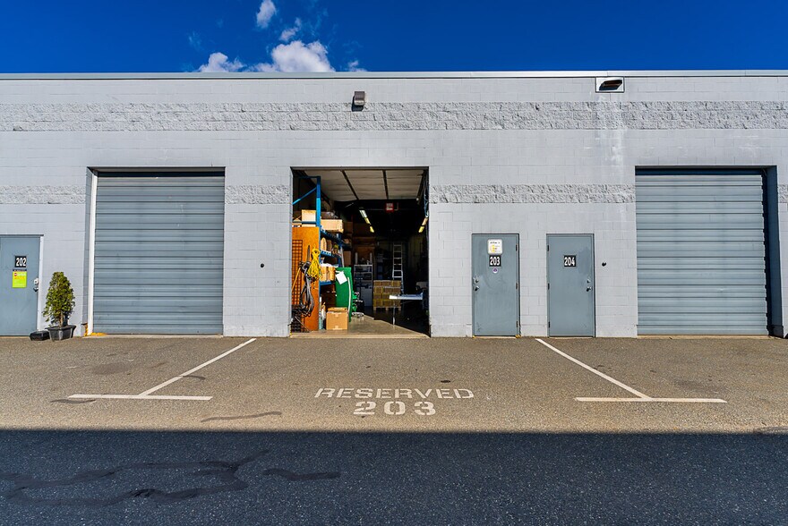 More Photos Of 19736 98th Ave, Langley Twp Warehouse For Sale